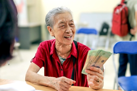 Lịch trả lương hưu, trợ cấp bảo hiểm xã hội có thay đổi sau vận hành chính quyền 2 cấp từ 1-7? - Ảnh 1.