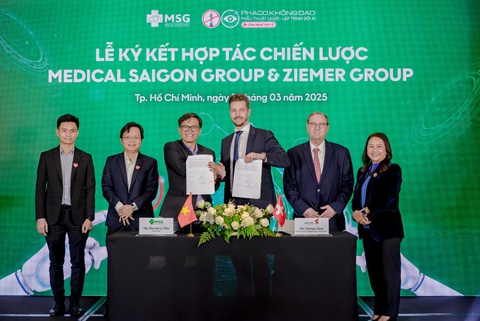 Bệnh viện Mắt Sài Gòn ra mắt công nghệ Phaco không dao - Ảnh 1.