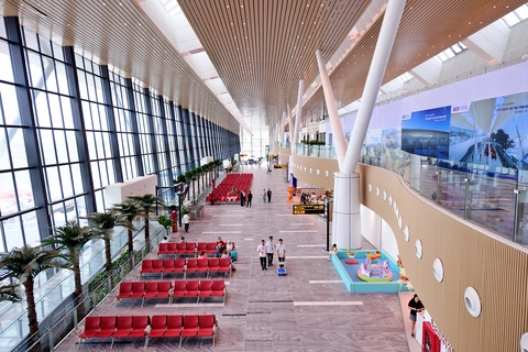 sân bay Tân Sơn Nhất - Ảnh 2.