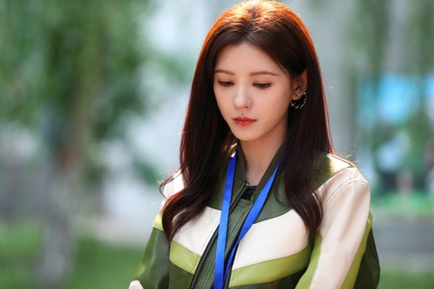 Bóc trần góc khuất showbiz Hoa ngữ, Trương Dư Hi bị đào lại quá khứ - Ảnh 4.