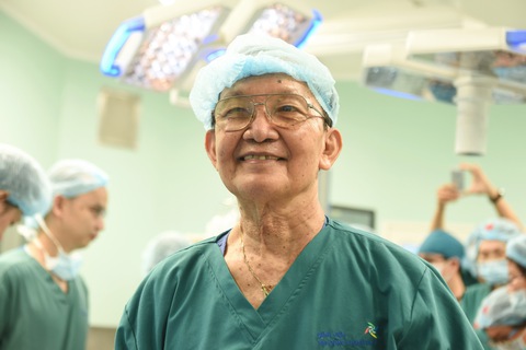 Giáo sư Trần Đông A: Vượt qua 'cái bóng của chính mình' - Ảnh 3. Trần Đông A - Ảnh 3.