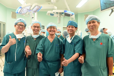 Giáo sư Trần Đông A: Vượt qua 'cái bóng của chính mình' - Ảnh 4. Trần Đông A - Ảnh 4.