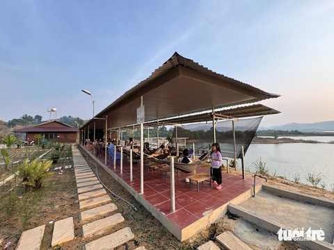 Để loạt nhà 'săn view' mọc trái phép, xã bị phê bình - Ảnh 3.