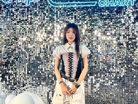 Sơn Tùng M-TP oanh tạc hai bảng xếp hạng mới của Việt Nam - Ảnh 2. Sơn Tùng M-TP - Ảnh 2.