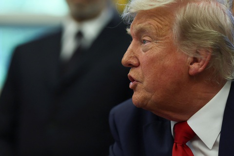 Ông Trump nhắn ông Putin 'hãy dừng lại' - Ảnh 1. ông Trump - Ảnh 1.