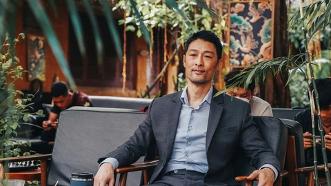 Johnny Trí Nguyễn thông báo casting Hộ linh tráng sĩ, hứa hẹn có đấu kiếm, cưỡi ngựa - Ảnh 1. Johnny Trí Nguyễn - Ảnh 1.