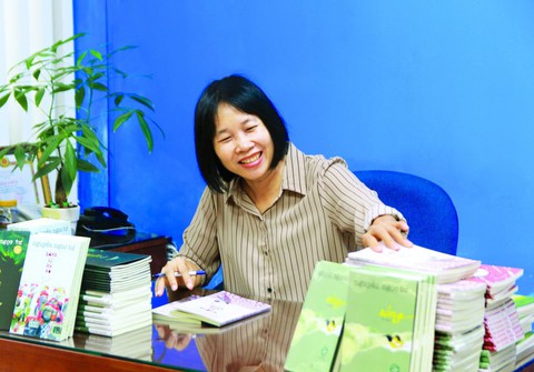 Rạp Việt bình yên trước 'cơn bão' Lật mặt 8; Nhà văn Nguyễn Ngọc Tư ký tặng độc giả - Ảnh 2. Lật mặt - Ảnh 2.