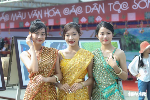 Hà Nội nhiều hoạt động thú vị từ nội đến ngoại thành dịp lễ 30-4 - Ảnh 1. Hà Nội nhiều hoạt động thú vị từ nội đến ngoại thành dịp lễ 30-4 - Ảnh 1.