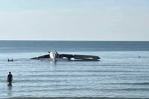 Máy bay rơi trong lúc huấn luyện, 6 cảnh sát Thái Lan tử nạn - Ảnh 1.
