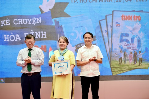 Trao giải cuộc thi viết Kể chuyện hòa bình - Ảnh 1. Kể chuyện hòa bình - Ảnh 1.