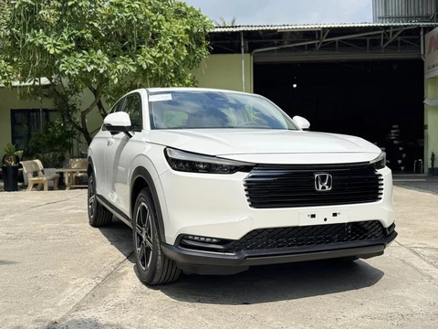 Honda HR-V 2025 mới ra mắt đã giảm giá tại đại lý: Bản tiêu chuẩn còn 679 triệu đồng, vẫn đắt ngang Xforce bản cao nhất- Ảnh 2. Honda HR-V - Ảnh 1.