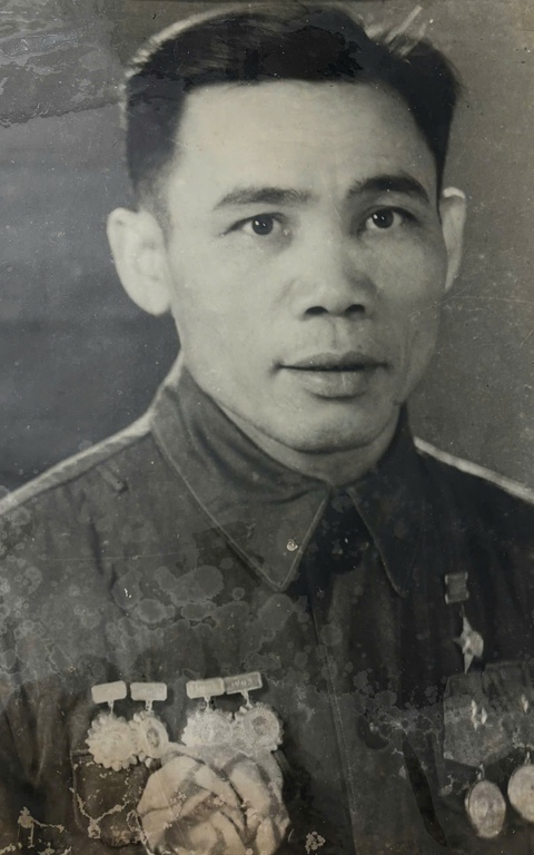 Nhà có 3 anh hùng - Ảnh 2.