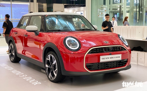 MINI Cooper 2025 ra mắt Việt Nam: Giá từ 2,099 tỉ đồng, màn tròn đầu tiên trên thế giới - Ảnh 2.