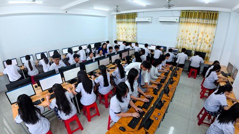 Trường THCS-THPT Trần Cao Vân sẵn sàng đón học sinh năm học mới - Ảnh 4.