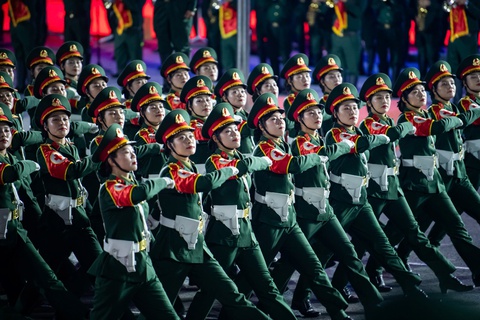 Tổng duyệt diễu binh, diễu hành ngày 27-4 khác gì các ngày vừa qua? - Ảnh 1.
