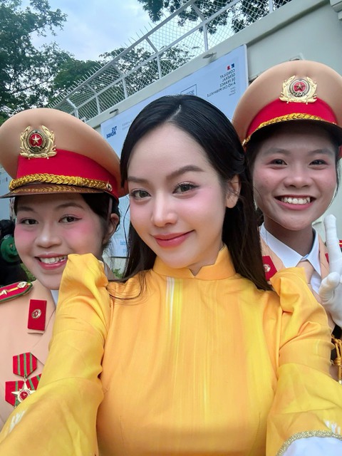 - Ảnh 2. diễu hành - Ảnh 2.
