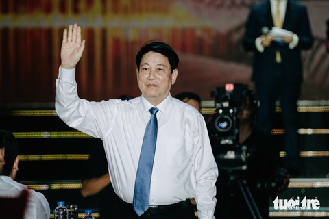 Chủ tịch nước, Thủ tướng, Chủ tịch Quốc hội dự cầu truyền hình Vang mãi khúc khải hoàn - Ảnh 2. Vang mãi khúc khải hoàn - Ảnh 2.