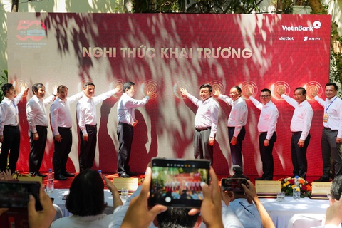 báo chí - Ảnh 1.