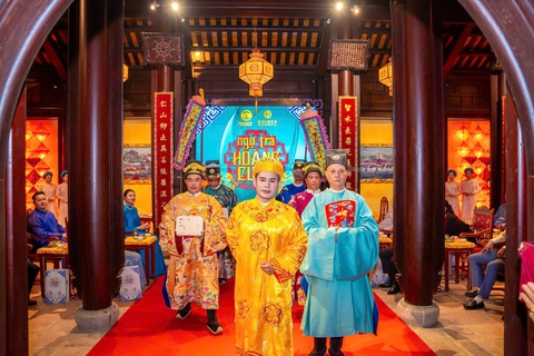 Thưởng trà Hoàng cung tại Nhà Di Nhiên Đường, Thiệu Phương Viên, Đại Nội, Huế - Ảnh 1.