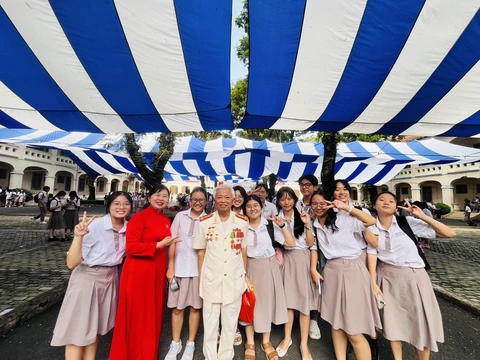 DINH ĐỘC LẬP - Ảnh 4.