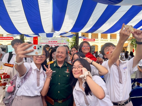 DINH ĐỘC LẬP - Ảnh 2.