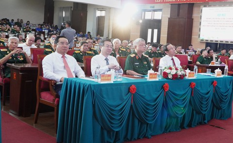 Lãnh đạo TP.HCM gặp mặt những nhân chứng lịch sử tham gia 5 cánh quân trong Chiến dịch Hồ Chí Minh - Ảnh 3.