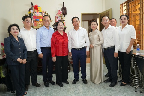 Chủ tịch Nguyễn Văn Được thăm cán bộ, chiến sĩ làm nên Đại thắng mùa xuân 1975 - Ảnh 6.