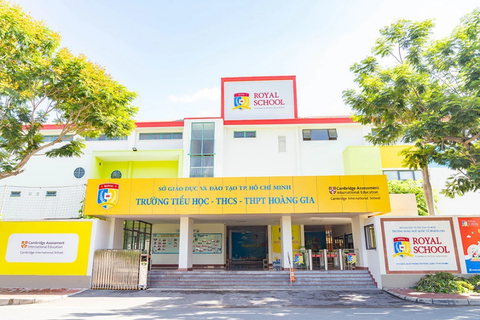 Royal School - Ảnh 2.