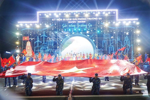 Ấn tượng chương trình chính luận nghệ thuật 'Sức sống Trường Sa ' - Ảnh 1. Trường Sa - Ảnh 1.