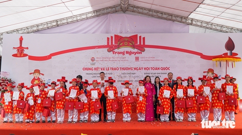 18 'Trạng Nguyên nhỏ tuổi' được vinh danh tại Văn Miếu - Quốc Tử Giám - Ảnh 1. trạng nguyên nhỏ tuổi - Ảnh 1.