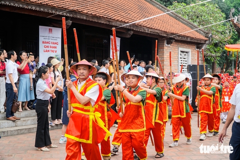18 'Trạng Nguyên nhỏ tuổi' được vinh danh tại Văn Miếu - Quốc Tử Giám - Ảnh 3. 18 'trạng nguyên nhỏ tuổi' được vinh danh tại Văn Miếu - Quốc Tử Giám - Ảnh 3.