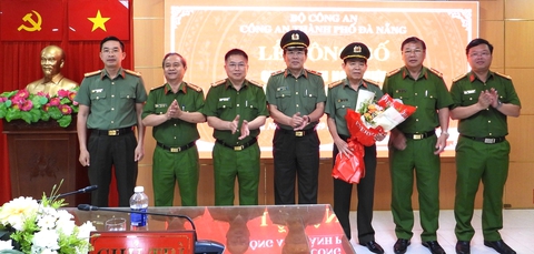 công an - Ảnh 1.