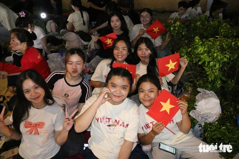 cờ đỏ sao vàng - Ảnh 12.