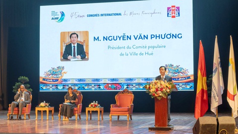 Gần 450 thị trưởng nói tiếng Pháp hội tụ tại Huế bàn chuyện di sản và biến đổi khí hậu - Ảnh 1.
