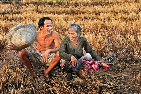 Ngắm nhìn một miền Nam 50 năm chuyển mình trong triển lãm Trên miền ký ức - Ảnh 1.