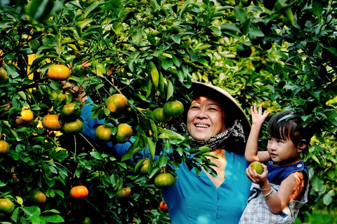 Ngắm nhìn một miền Nam 50 năm chuyển mình trong triển lãm Trên miền ký ức - Ảnh 2. Trên miền ký ức - Ảnh 3.