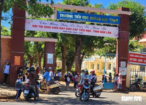 Bộ cấm dạy thêm, trường mở 'câu lạc bộ' các môn học có thu tiền - Ảnh 1.