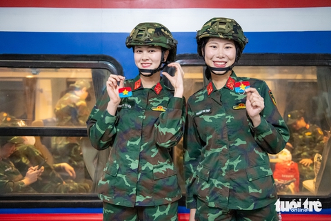 Lực lượng diễu binh của Bộ Quốc phòng bắt đầu hành quân vào Nam - Ảnh 8.