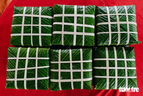 Thi gói, nấu bánh chưng dâng cúng Quốc Tổ Hùng Vương - Ảnh 13. Thi nấu bánh chưng dâng cúng Quốc Tổ Hùng Vương - Ảnh 13.