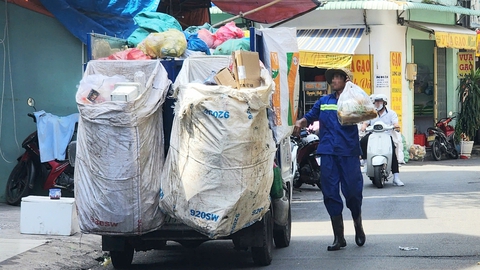 tiền rác - Ảnh 1.