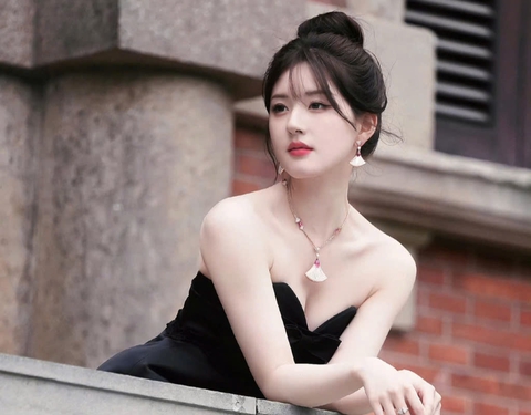 Triệu Lộ Tư - Ảnh 4.