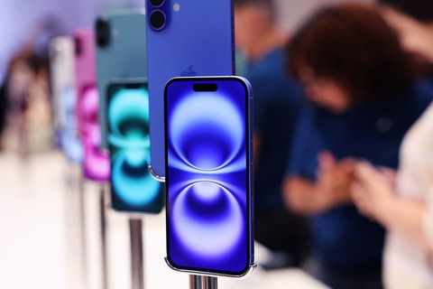 Mỹ áp thuế, vốn hóa Apple 'bốc hơi' 300 tỉ, cổ phiếu công nghệ chao đảo - Ảnh 1. Apple - Ảnh 1.