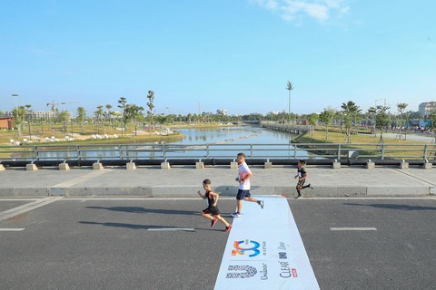 BritCham Fun Run 2025: lan tỏa tinh thần sống khỏe, sống xanh - Ảnh 2.