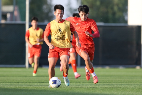Cầu thủ U17 xuất sắc nhất Việt Nam muốn thắng U17 Úc - Ảnh 1. Cầu thủ U17 xuất sắc nhất Việt Nam muốn thắng U17 Úc - Ảnh 1.