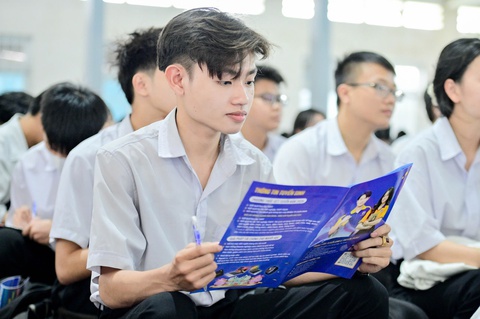 Cân đối bài toán học phí khi chọn trường đại học - Ảnh 1.