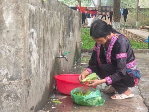 Đi khám bệnh, mang theo cả củi khô và xoong nồi - Ảnh 5.