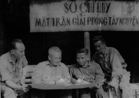 Cùng xem lại hình ảnh lịch sử của cuộc Tổng tiến công và nổi dậy mùa xuân 1975 - Ảnh 30.