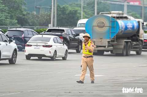 tắc đường - Ảnh 9.