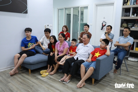 Biết ơn ngày 30-4-1975, ngày chúng tôi được sinh ra một lần nữa - Ảnh 8. ngày hòa bình - Ảnh 6.