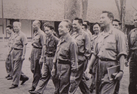 Thăm nơi từng là Tổng hành dinh, nghe Đại tướng Văn Tiến Dũng kể thời khắc hòa bình - Ảnh 1. Đại tướng Văn Tiến Dũng - Ảnh 1.